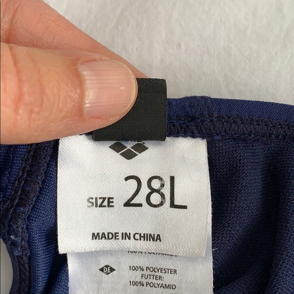 Arena Madison Swim Pro Back Suit - Picture 4 of 5